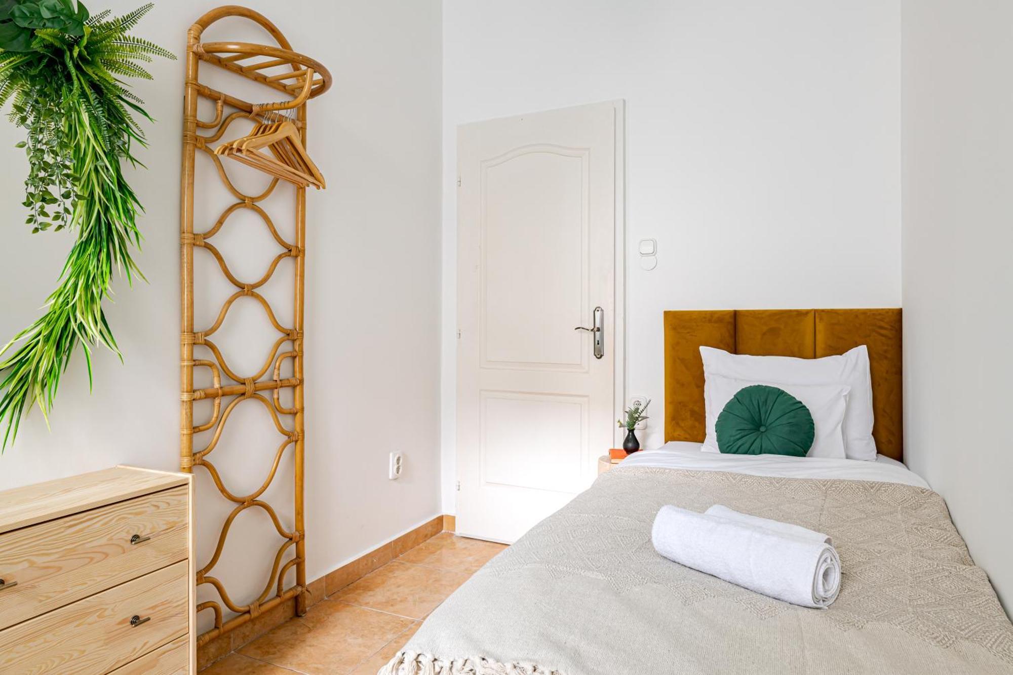 Jungle Aesthetics Downtown Apartman Aircon And Garage Parking بودابست المظهر الخارجي الصورة