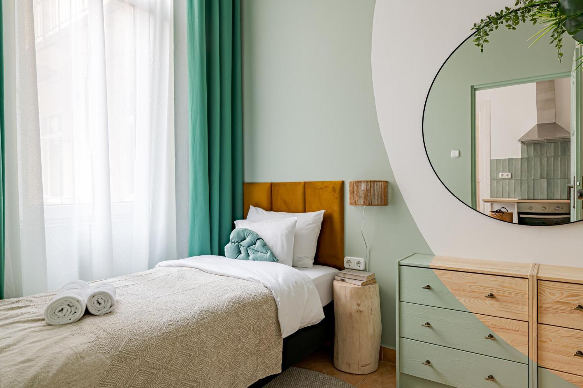 Jungle Aesthetics Downtown Apartman Aircon And Garage Parking بودابست المظهر الخارجي الصورة