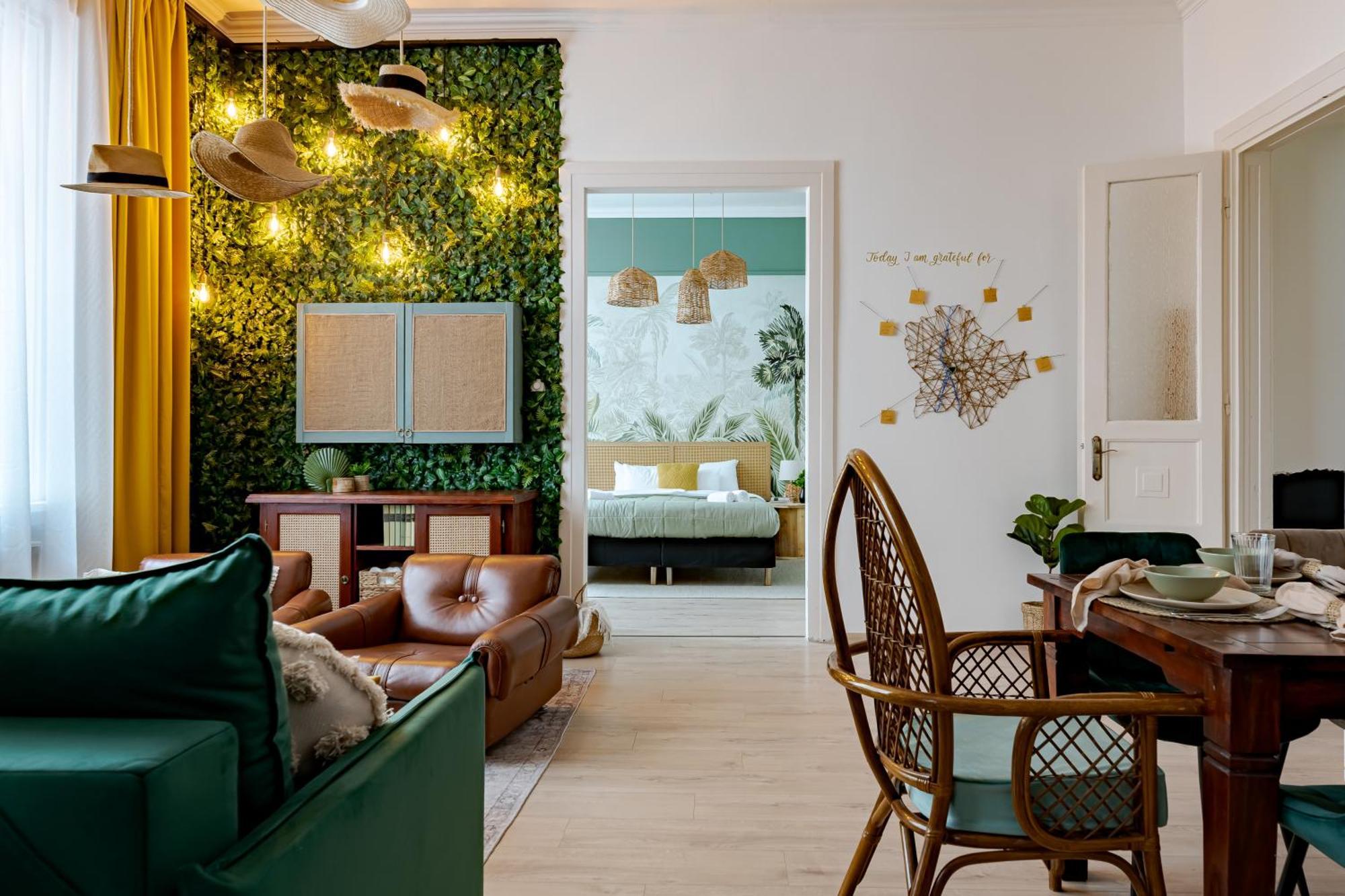 Jungle Aesthetics Downtown Apartman Aircon And Garage Parking بودابست المظهر الخارجي الصورة
