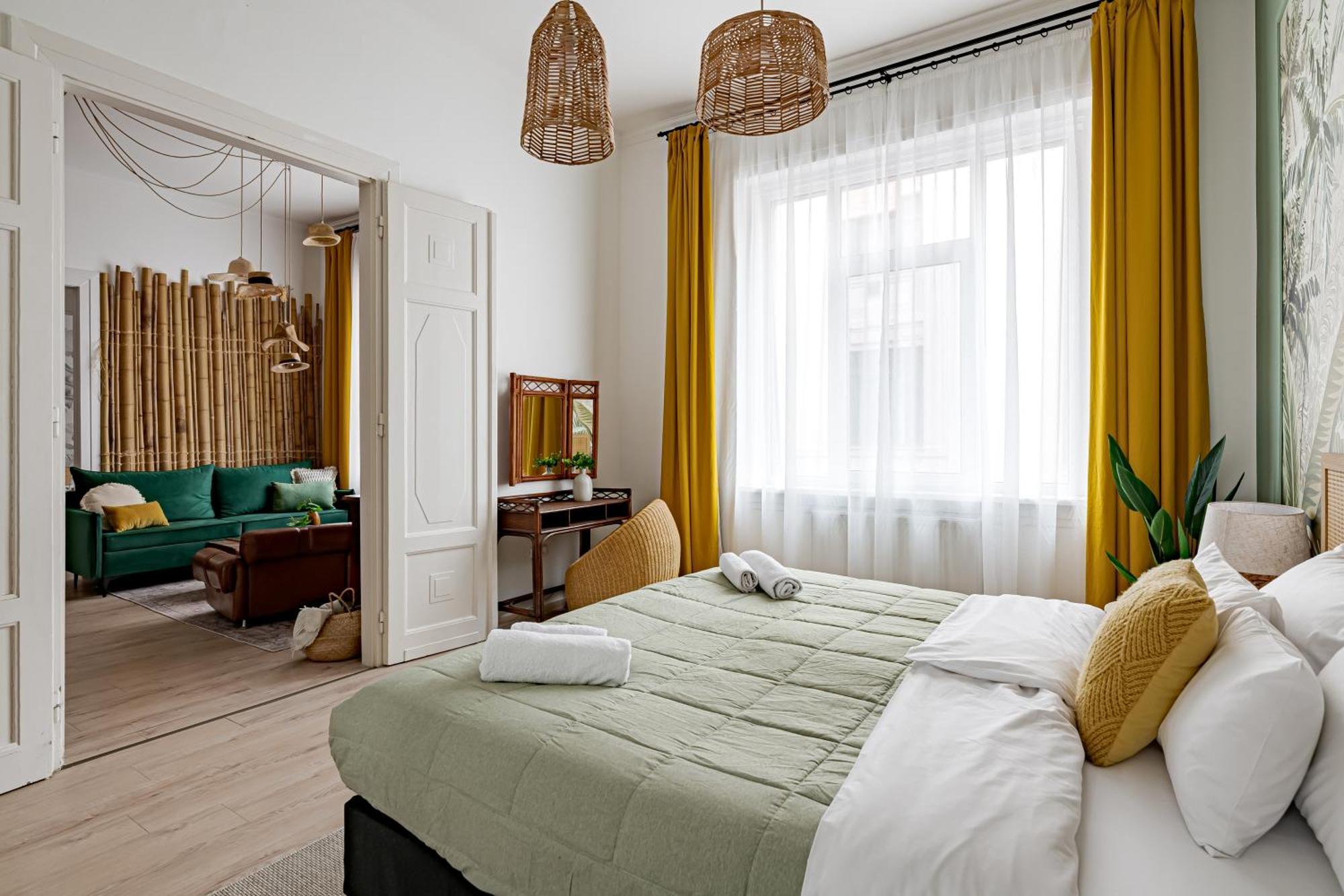 Jungle Aesthetics Downtown Apartman Aircon And Garage Parking بودابست المظهر الخارجي الصورة